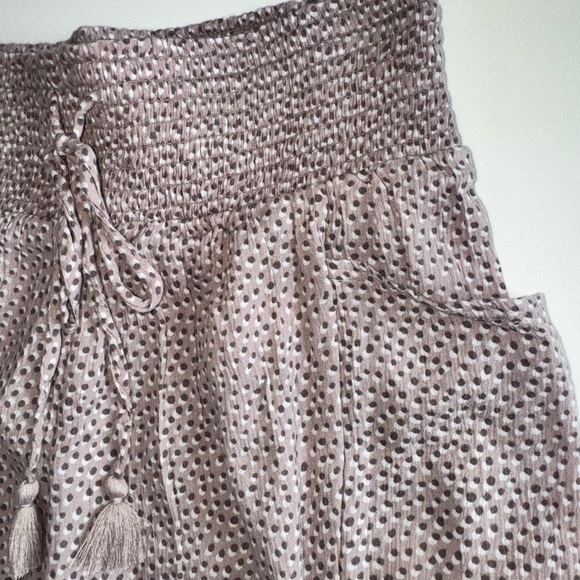 Aerie Women’s Gauze Light Weight Jogger - Picture 10 of 14